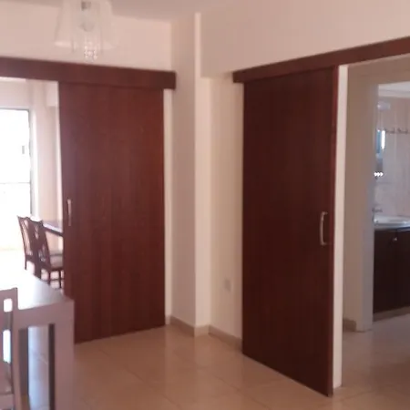 Apartament 101 Mandritis Court *