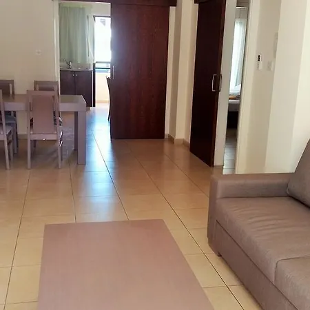 Appartement 101 Mandritis Court Larnaca