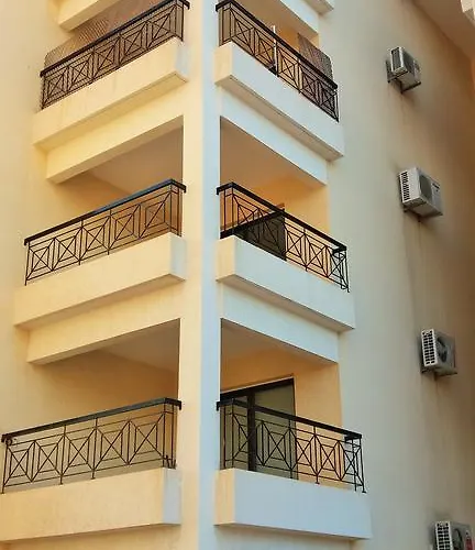 아파트 101 Mandritis Court