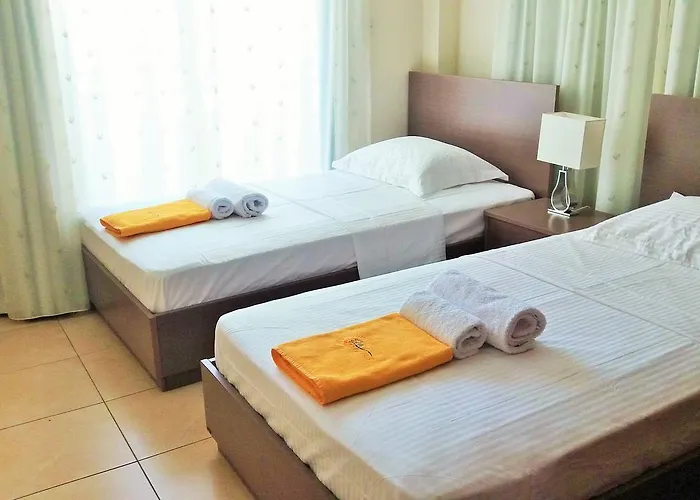 101 Mandritis Court * 라르나카